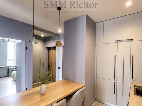 квартира за адресою Регенераторна вул., 4 к15