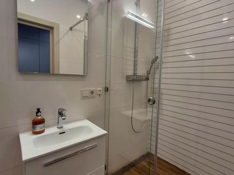 квартира за адресою Воскресенська вул., 18