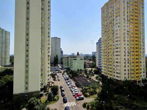 квартира за адресою Воскресенська вул., 18
