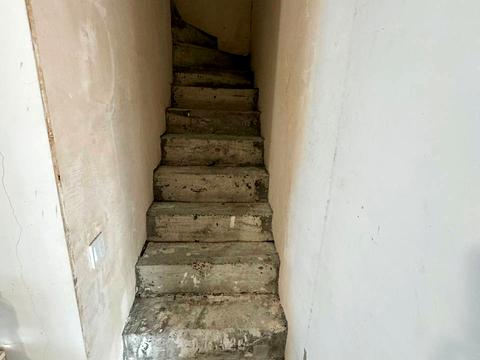 квартира по адресу Рильського ул., 3