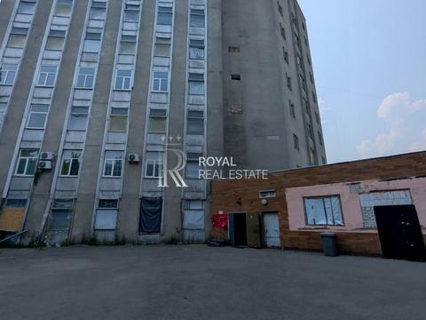 комерційна за адресою Межигірського Спаса вул., 6