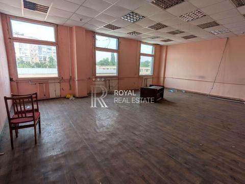 комерційна за адресою Межигірського Спаса вул., 6