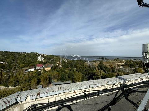 комерційна за адресою Межигірського Спаса вул., 6
