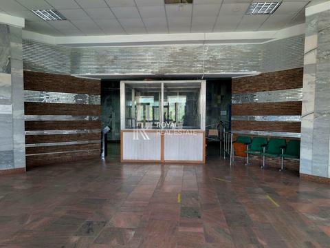 комерційна за адресою Межигірського Спаса вул., 6