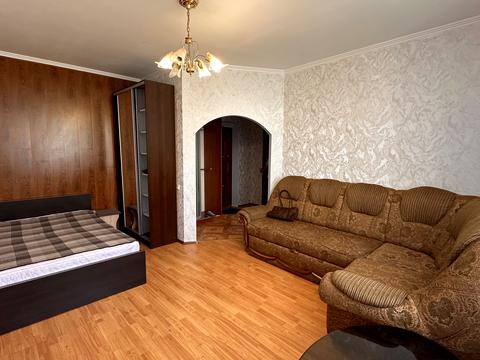 квартира за адресою Зодчих вул., 40