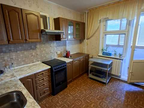 квартира за адресою Ревуцького вул., 42