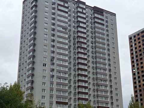 комерційна за адресою Софії Русової вул., 7-В