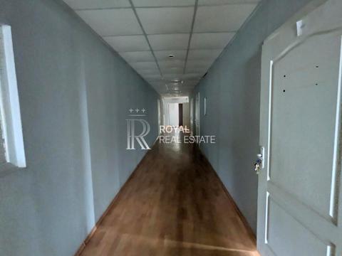 комерційна за адресою Межигірського Спаса вул., 6