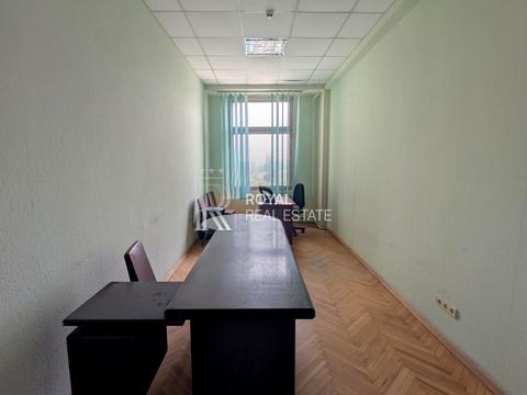 комерційна за адресою Межигірського Спаса вул., 6