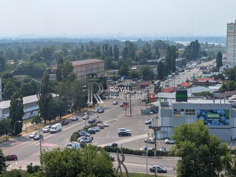 комерційна за адресою Межигірського Спаса вул., 6