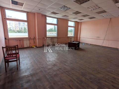 комерційна за адресою Межигірського Спаса вул., 6