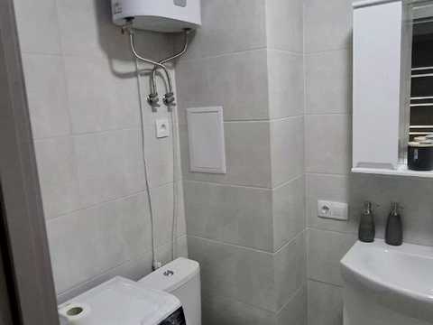 квартира за адресою Братиславська вул., 38