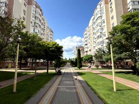 квартира по адресу Леси Украинки бульв., 10