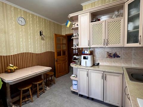 квартира за адресою Володимира Івасюка вул., 48