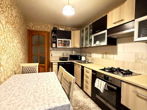 квартира за адресою Спортивна вул. (Щорса), 42