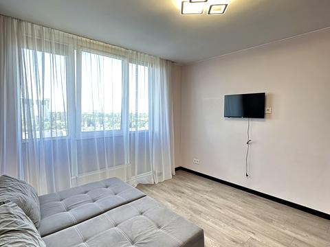 квартира за адресою Віктора Некрасова вул. (Північно-Сирецька), 8