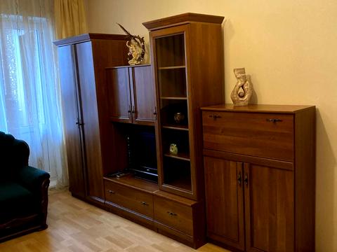 квартира за адресою Анни Ахматової вул., 41