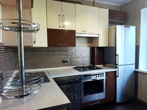 квартира за адресою Червоний камінь вул., 18
