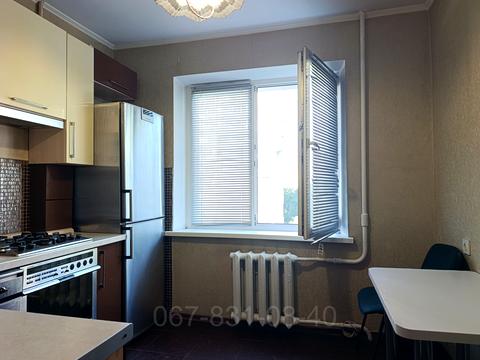 квартира за адресою Червоний камінь вул., 18