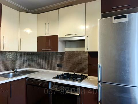 квартира за адресою Червоний камінь вул., 18