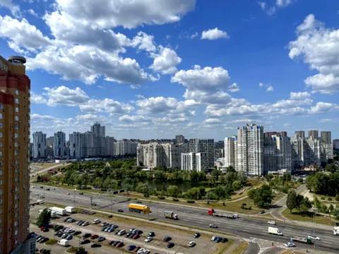 квартира за адресою Миколи Бажана просп., 24/1