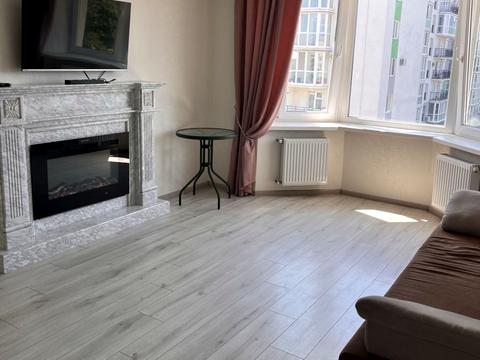 квартира за адресою Миколаївська вул., 25