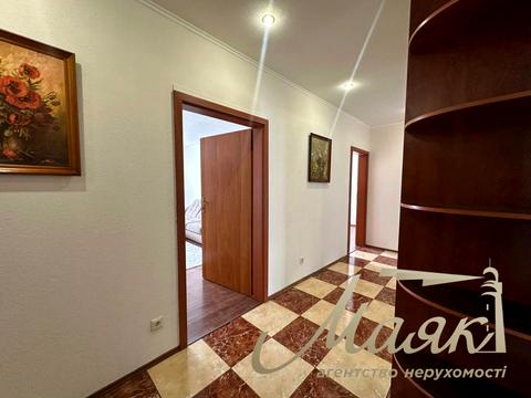 квартира за адресою Раїси Окіпної вул., 4