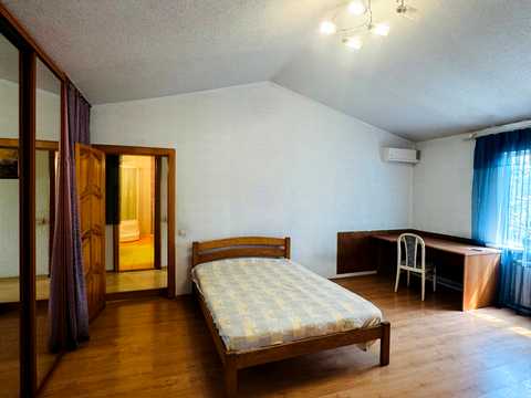 будинок за адресою Садова вул. 188а, 1