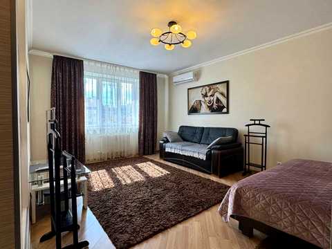 квартира за адресою Академіка Ющенка вул., 16