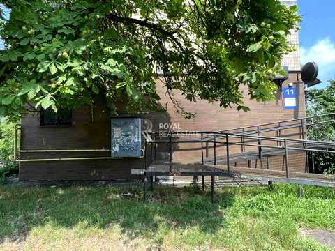 комерційна за адресою Київ, Воскресенський просп. (Перова), 11