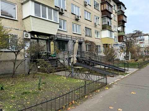 коммерческая по адресу Уинстона Черчилля ул. (Красноткацкая), 25