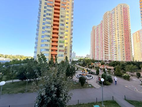 квартира за адресою Сім'ї Кульженків вул. (Петра Дегтяренка), 31-Б