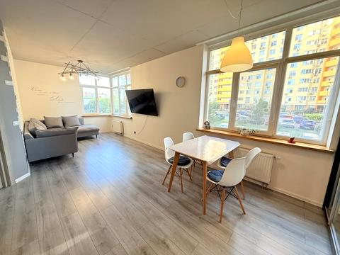 квартира за адресою Сім'ї Кульженків вул. (Петра Дегтяренка), 31-Б