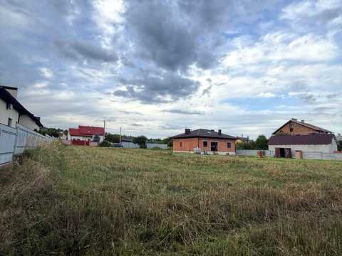ділянка за адресою с. Бірки, Бічна Львівська