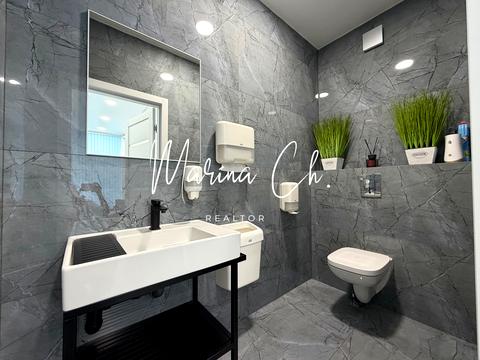 комерційна за адресою Гетьманська вул., 5