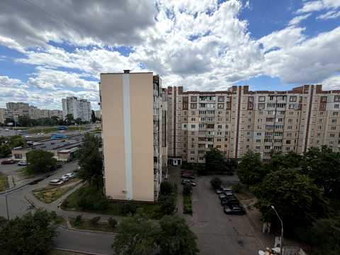 квартира за адресою Червоної Калини просп. (Володимира Маяковського), 65