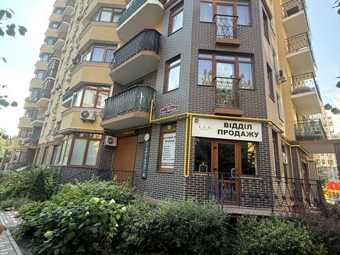 комерційна за адресою Західна вул., 6