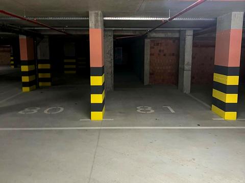 паркоместо по адресу Филиппа Орлика ул., 30