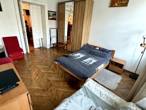 квартира за адресою Пантелеймона Куліша вул., 24