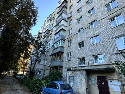 квартира за адресою Сергія Берегового вул. (Мартиросяна), 4