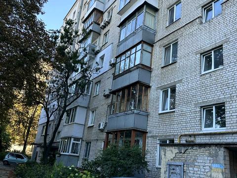 квартира за адресою Сергія Берегового вул. (Мартиросяна), 4