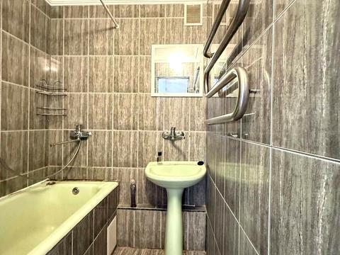 комерційна за адресою Січових Стрільців вул. (Артема), 12