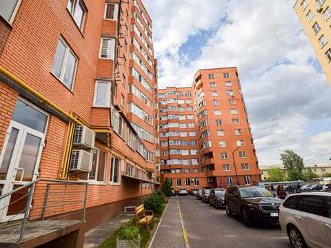 квартира за адресою Тролейбусна вул., 9-Б