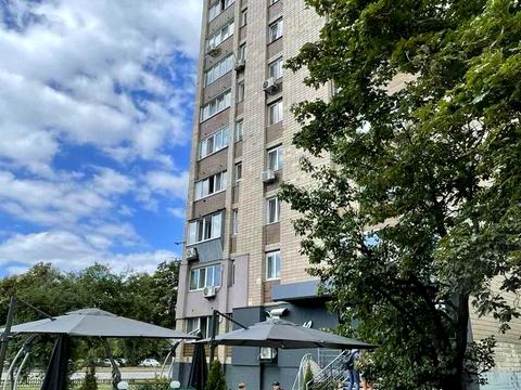 квартира за адресою Дніпровська набережна вул., 3