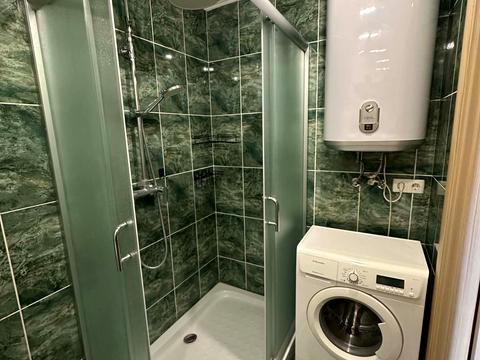 квартира за адресою Митрополита Андрея Шептицького вул. (Анатолія Луначарського), 3