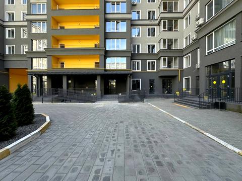 комерційна за адресою Івана Кожедуба вул., 4в