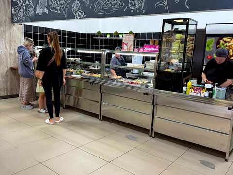 комерційна за адресою Університетська вул., 1
