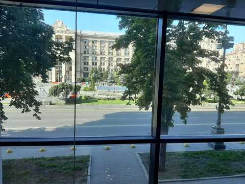 коммерческая по адресу Крещатик ул. (Kreschatic), 16