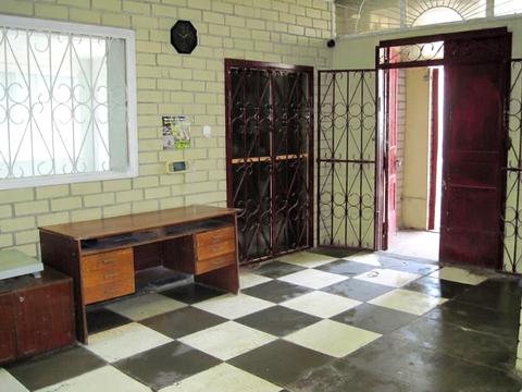 комерційна за адресою В'ячеслава Чорновола вул., 74
