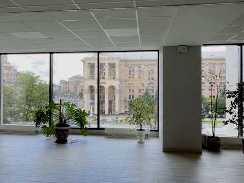 коммерческая по адресу Крещатик ул. (Kreschatic), 16